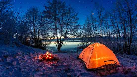 Top 15 Winter Camping Tips To Keep You Safe And Warm